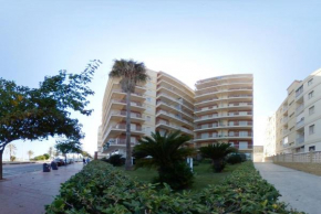 Отель Preciosos Apartamentos Caracola EN LA PRIMERA LINEA DE LA PLAYA DE GANDIA  Гандиа